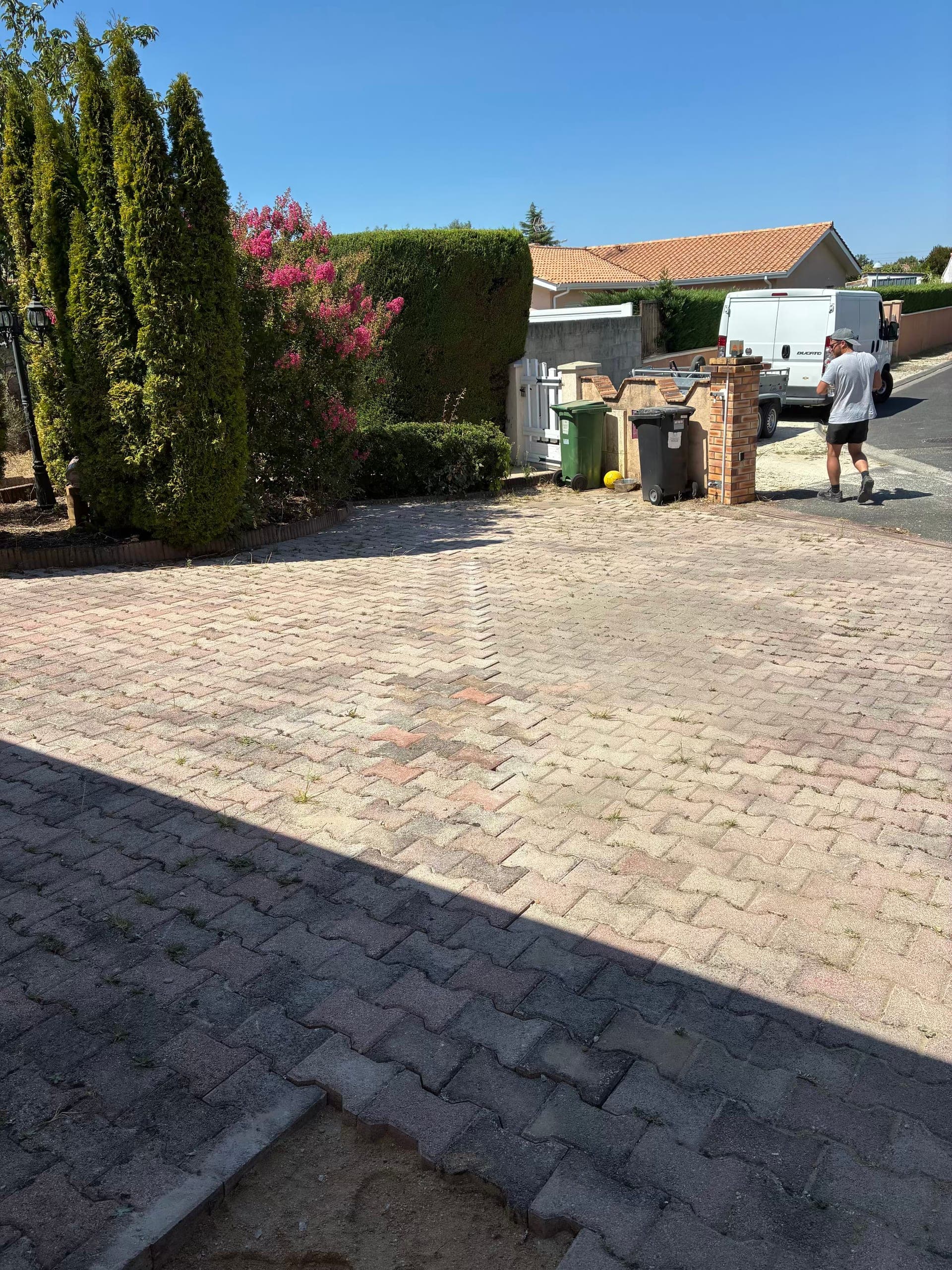 Fuite d'eau et remplacement du tuyau PE — Saint-Médard-en-Jalles